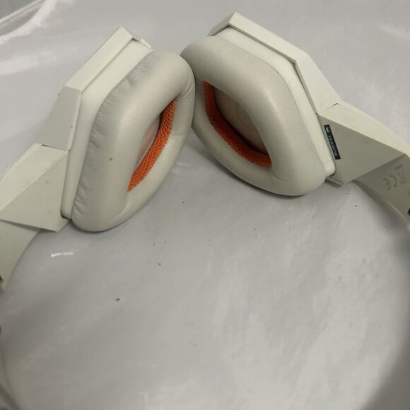 Monster VEKTR Diesel White On-Ear Headphones – Authentic – ControlTalk - Picture 5 of 7